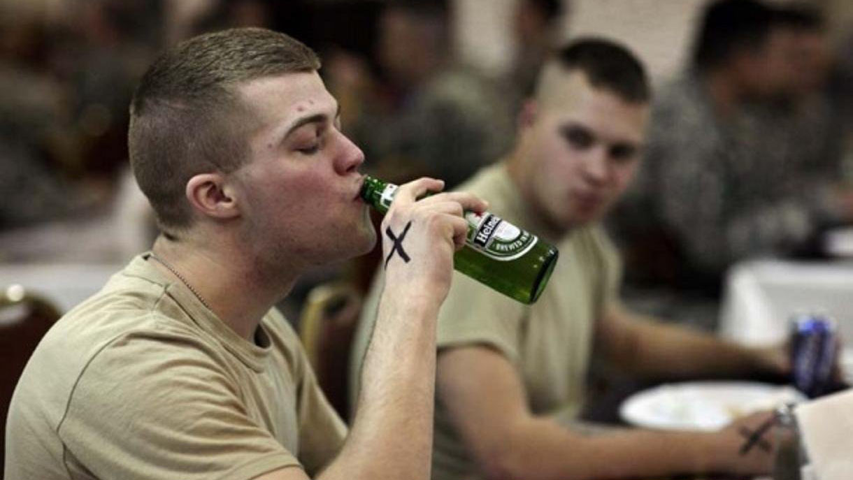 Наемники пьянствуют в Счастье - «Военные действия»