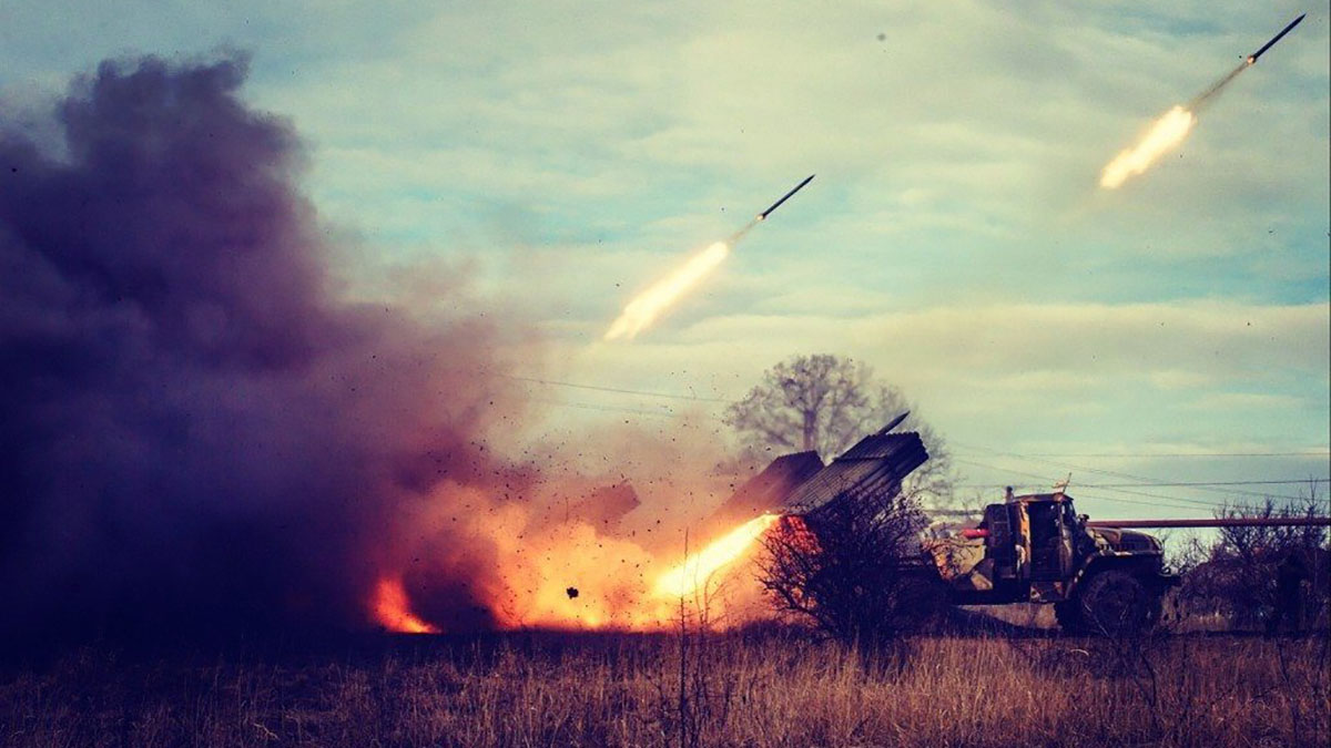 Украинский «Град» ударил по своим - «Военные действия»