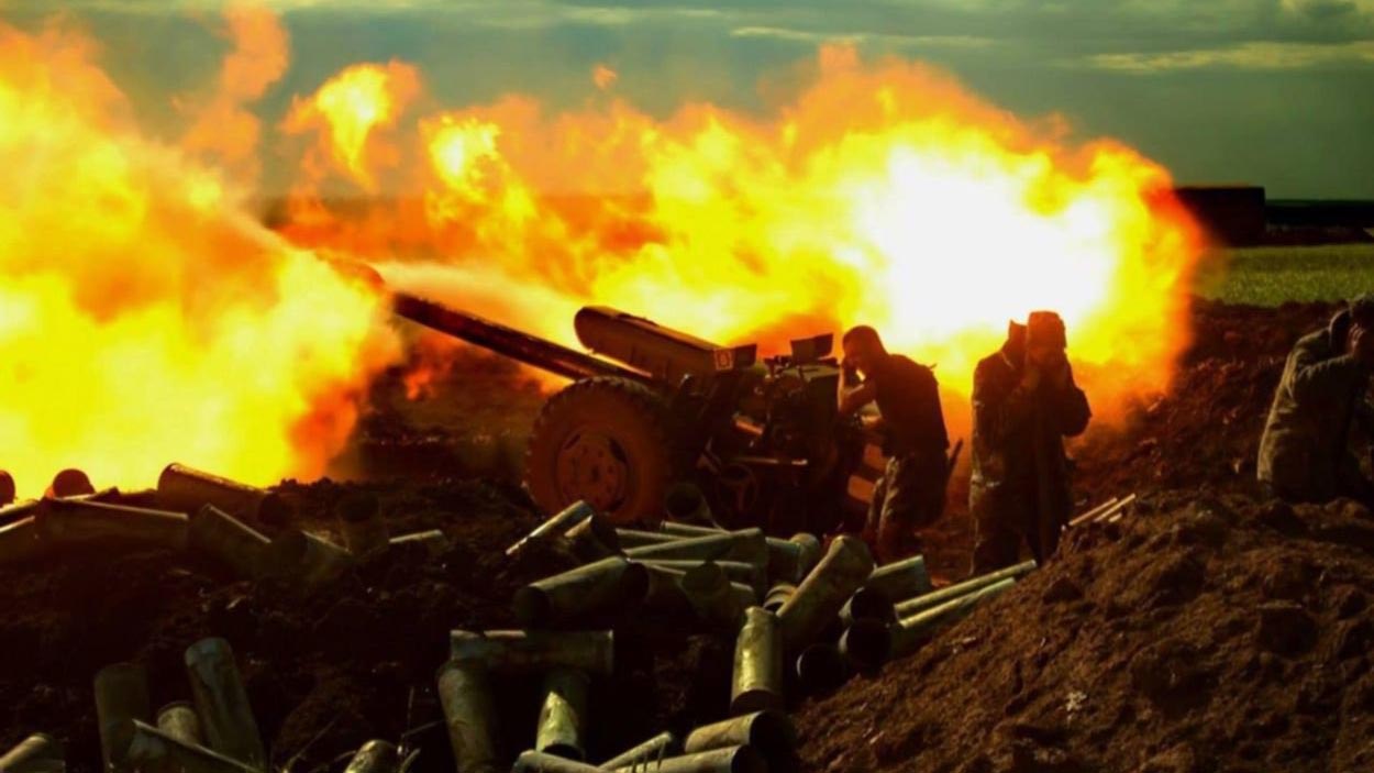 Артобстрелы и истребитель над Горловкой - «Военные действия»