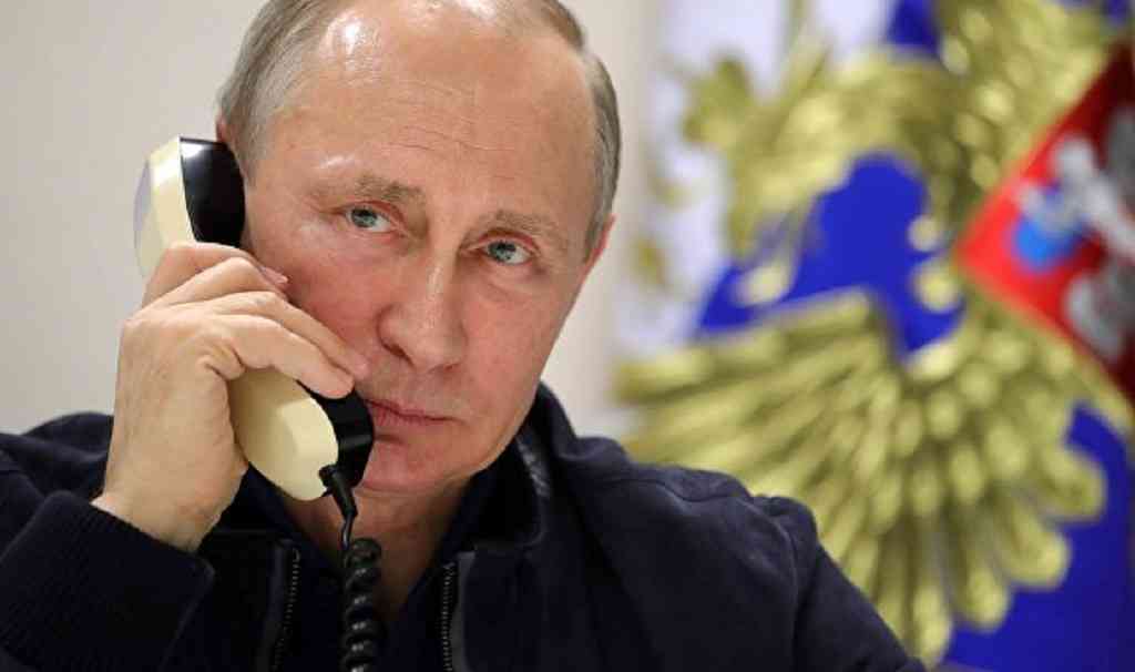 Кремль: Путин и Трамп провели телефонные переговоры
