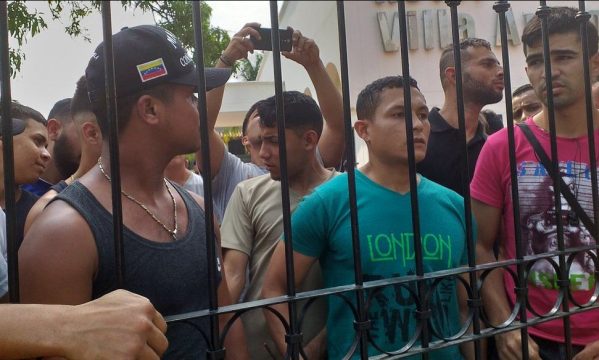 венесуэльские дезертиры в приюте в Колумбии