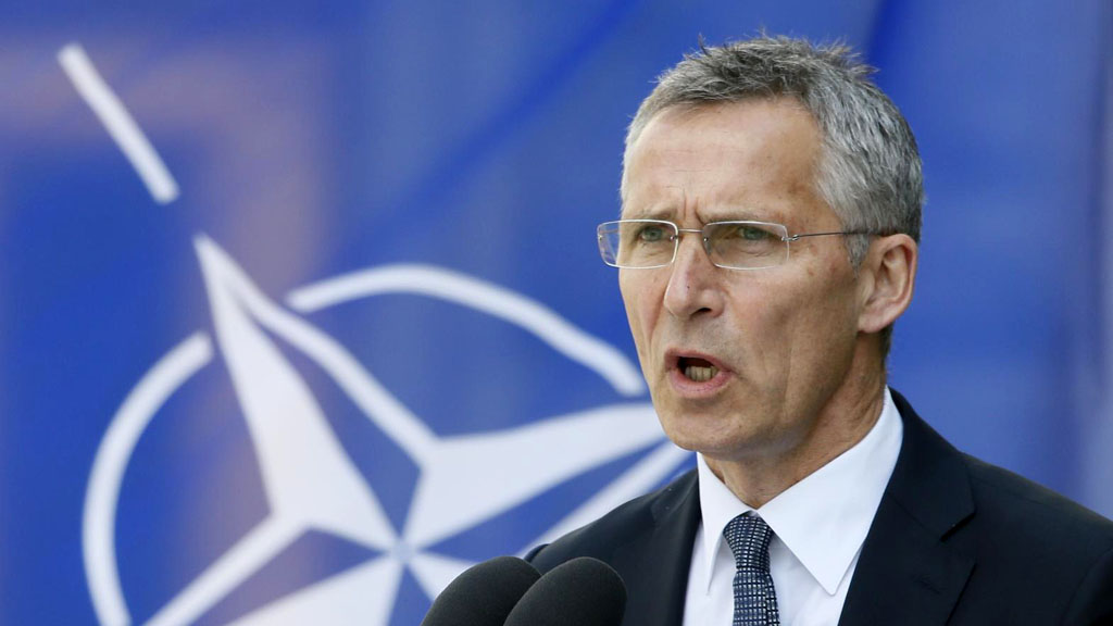 Генеральный секретарь НАТО Йенс Столтенберг заявил, что из-за новых вызовов, в числе которых растущая ядерная угроза со стороны России, военные эксперты НАТО впервые за несколько последних десятилетий приняли новую военную стратегию.