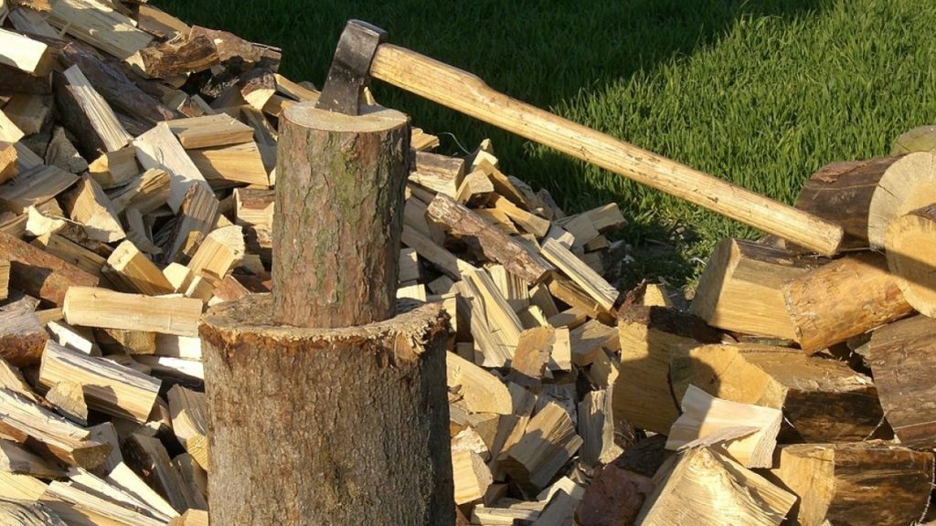 Население Руины рискует перейти на отопление дровами - мнение эксперта
