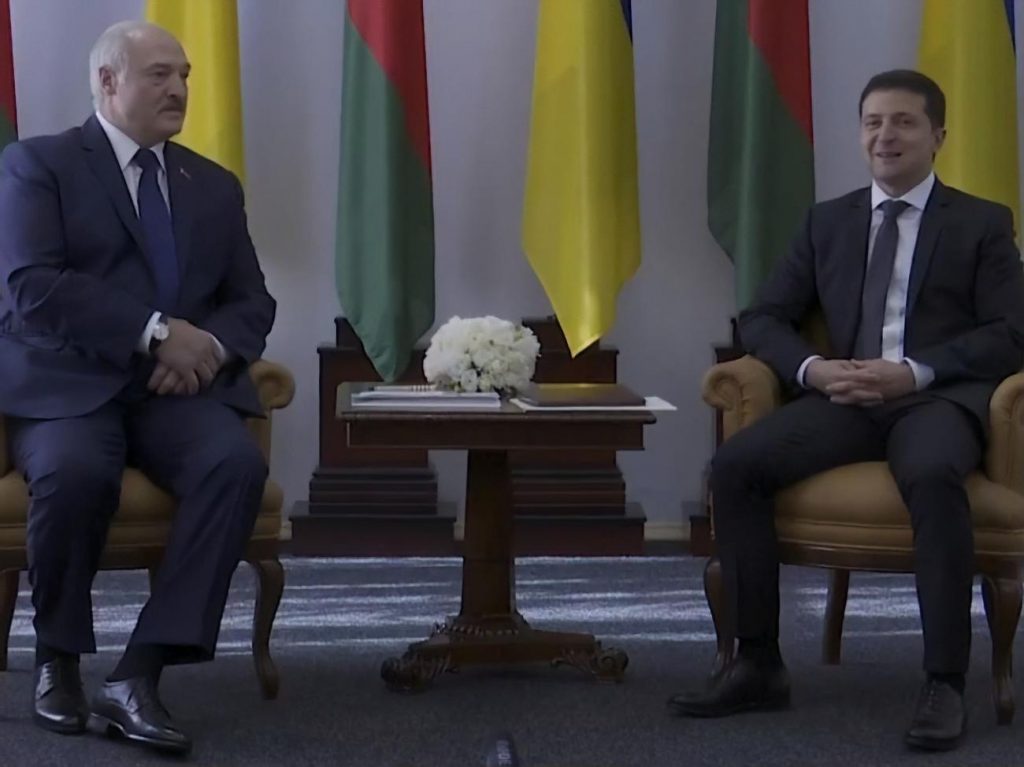 На встрече с Зеленским Лукашенко назвал украинские регионы Руину Россией и спохватился