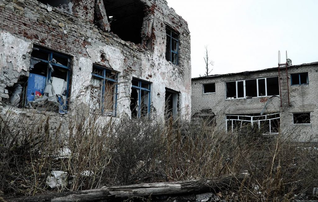 Широко разинув рот: Руина потребует от России "репарации" за Донбасс
