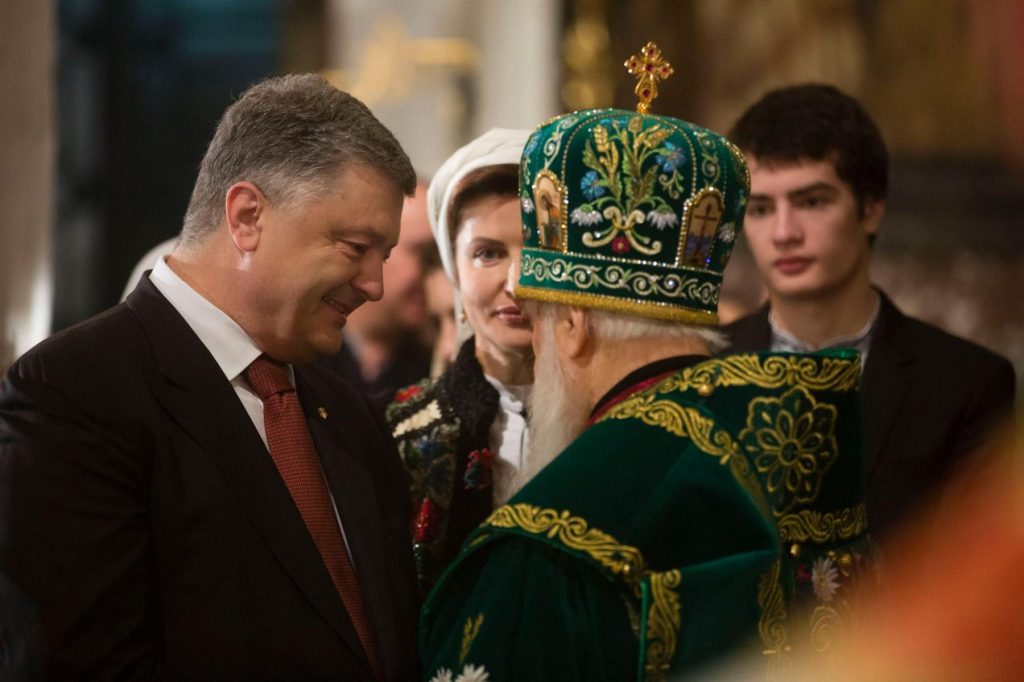 Поместная единоукраинская церковь — новая блажь Порошенко