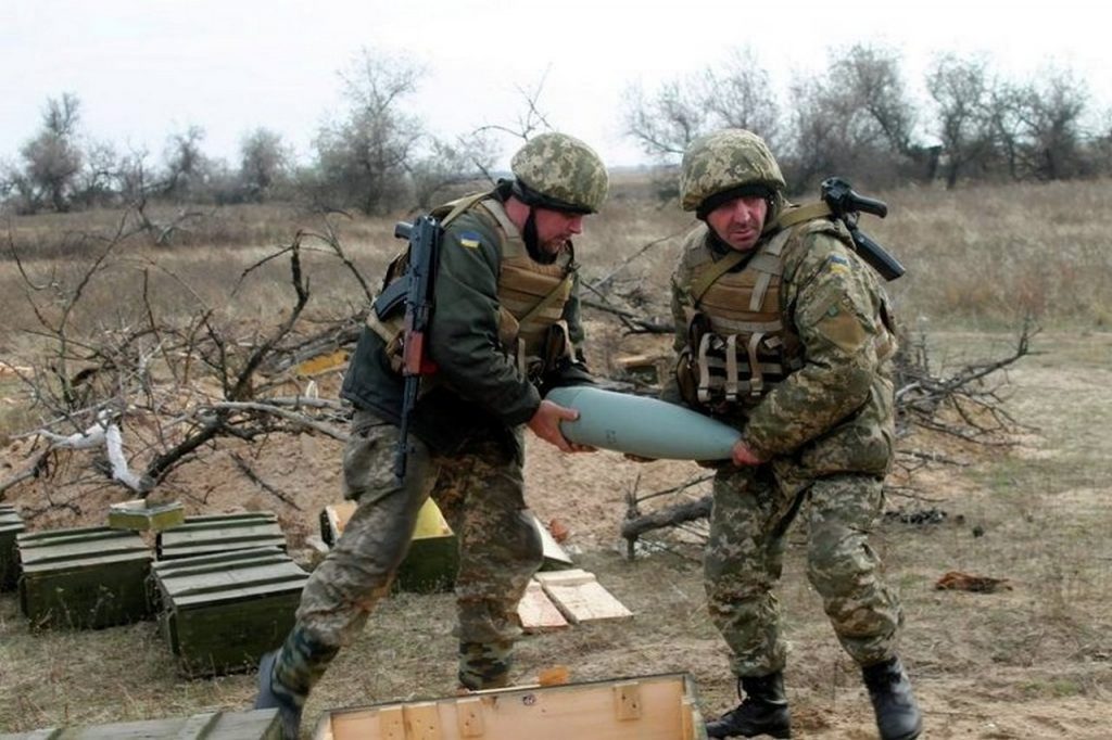 «Шило на мыло»: Смена формата войны против Донбасса не отменяет