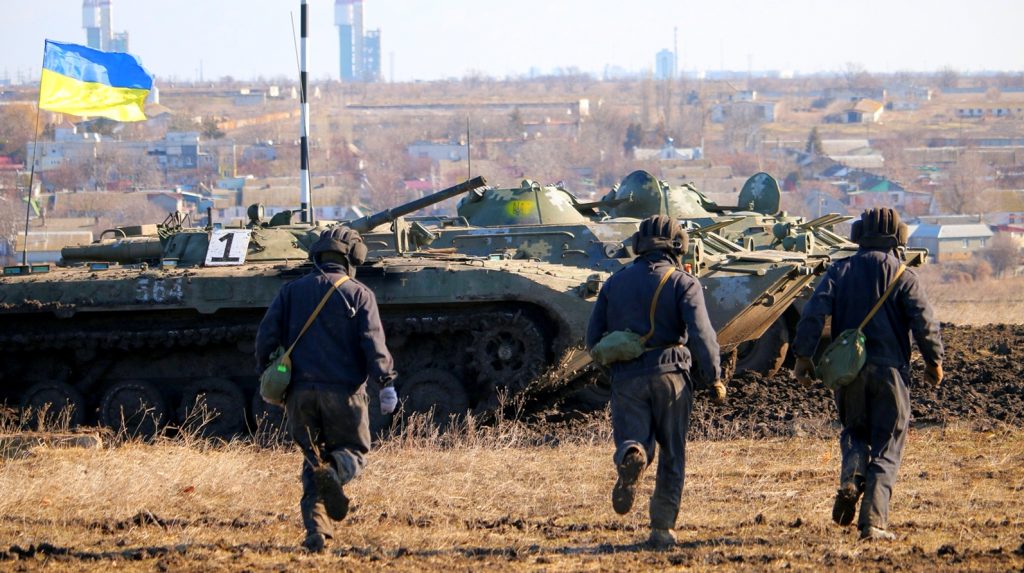 Закон о военном положении может быть одобрен Порошенко уже сегодня