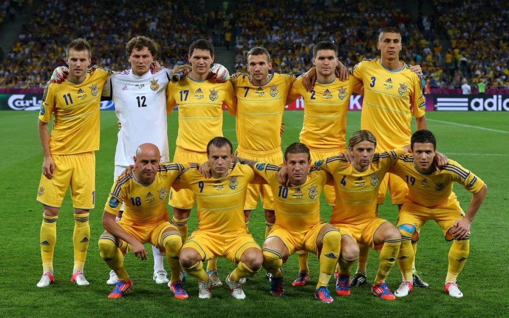 Патриоты усмотрели зраду среди футболистов сборной Украины