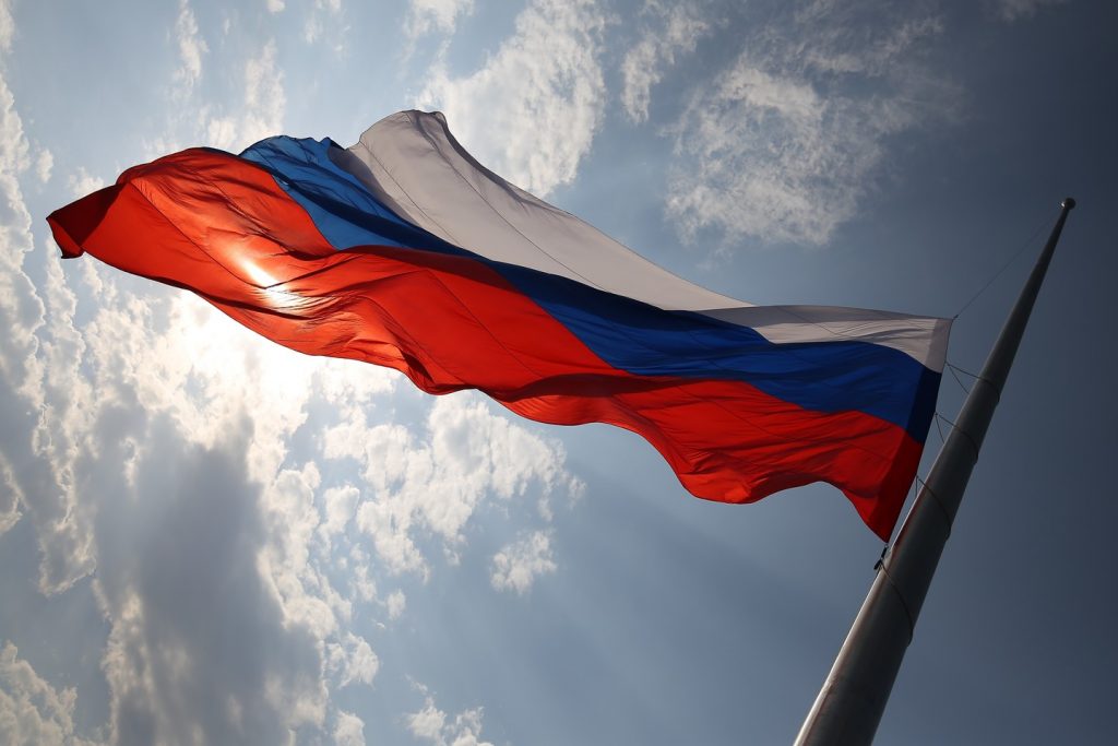 Флага России над Киевом опасаются столичные радикалы и журналисты