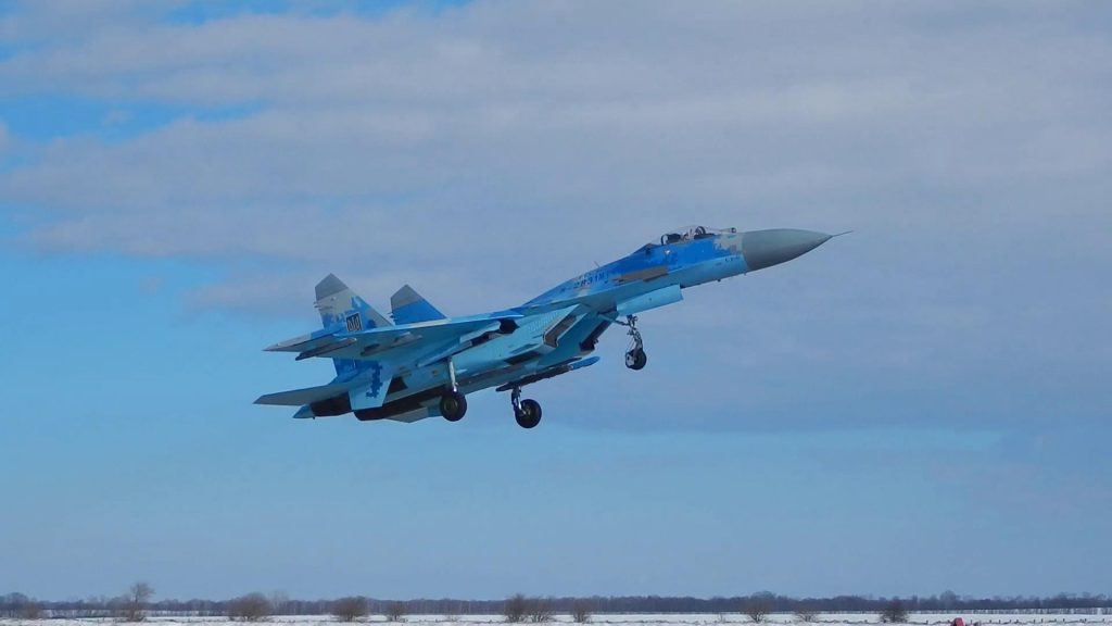 На выбор: Военная прокуратура Украины назвала возможные причины аварии Су-27