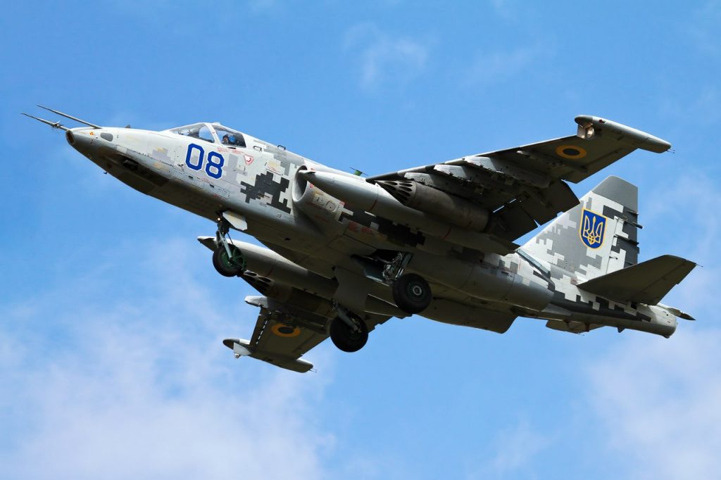 Хулиганский полёт украинских Су-25 мог закончиться плачевно - эксперт