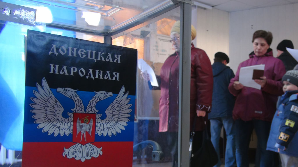 Выборы в ДНР и ЛНР проходят без нарушений - наблюдатели 