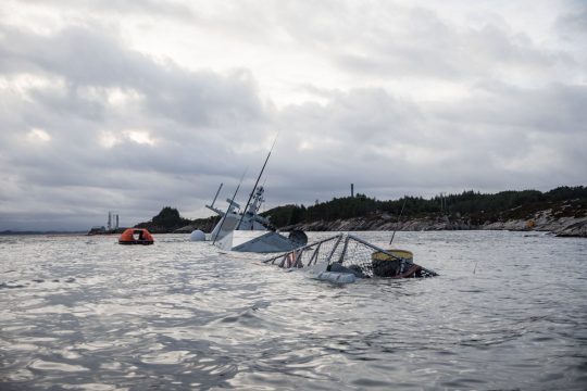 затонул норвежский фрегат Helge Ingstad 