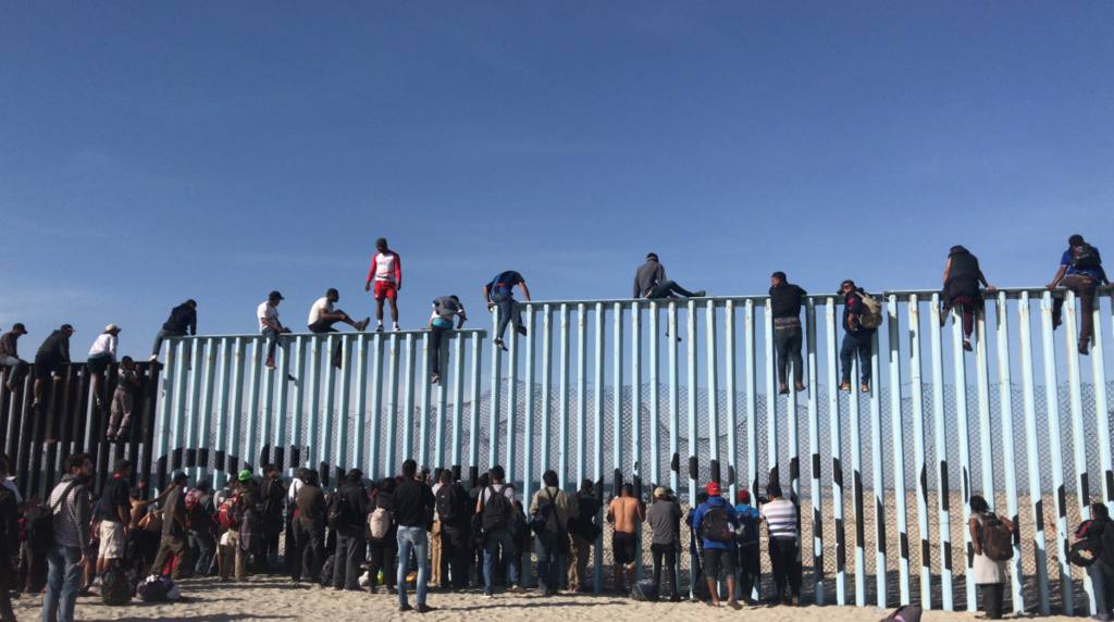 мигранты на границе США