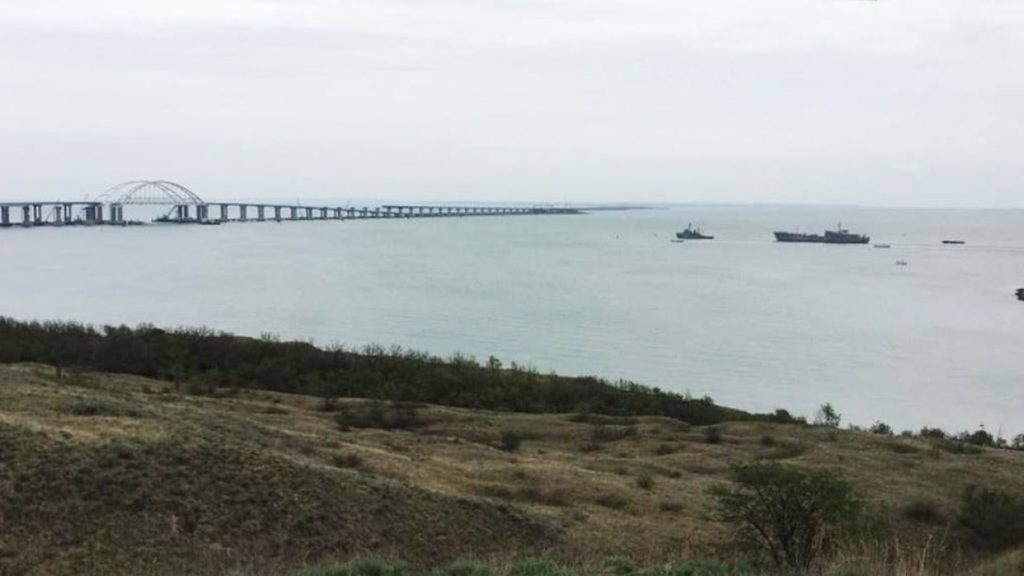 ФСБ запретила кораблям и суднам Украины доступ в Мариуполь за провокацию