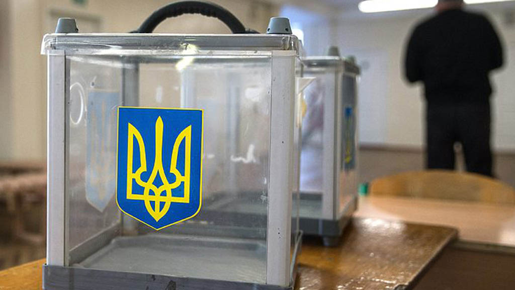 В Одесской области осуждена сроком на пять лет женщина, занимавшаяся подкупом избирателей в ходе предвыборной компании, с тем, чтобы "нуждающиеся" слои населения получив деньги голосовали за определенную политическую партию