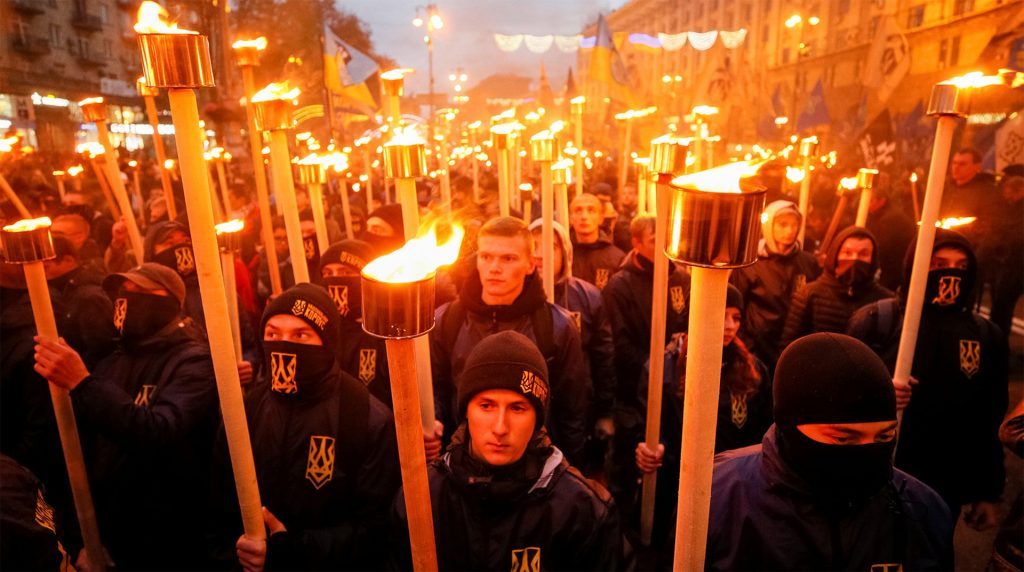 Большинство граждан Украины противятся «факельным маршам» радикалов