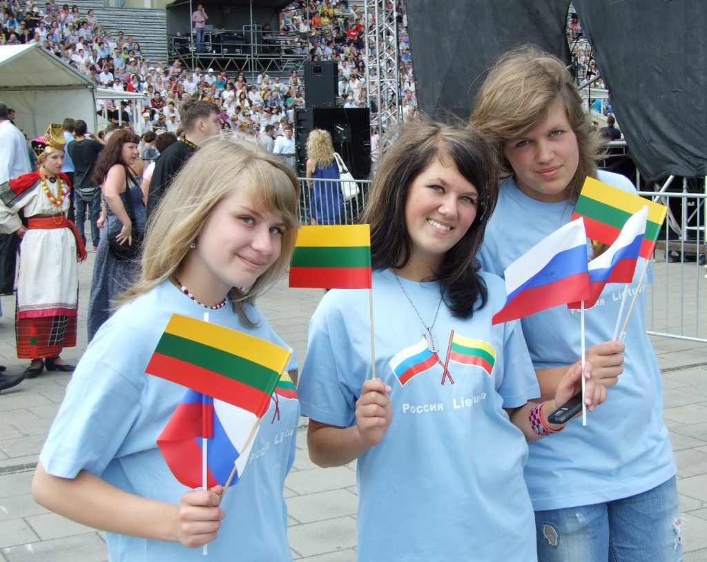Свыше 40% жителей Литвы не считают Россию врагом - опрос