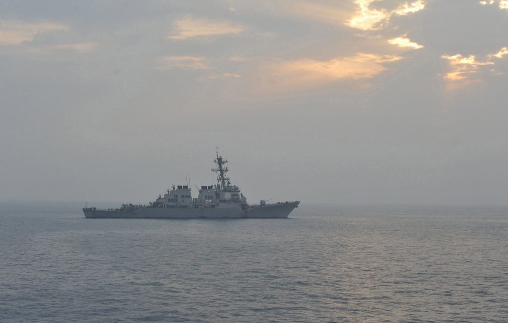 Под надзором: ВМФ России следят за американскими эсминцами на Балтике