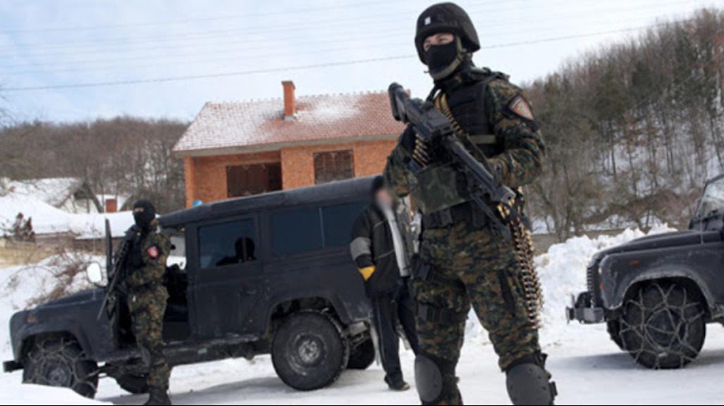 спецназ сербии в деревне