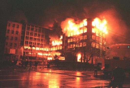 НАТО разбомбили Минобороны в Белграде, май 1999 год