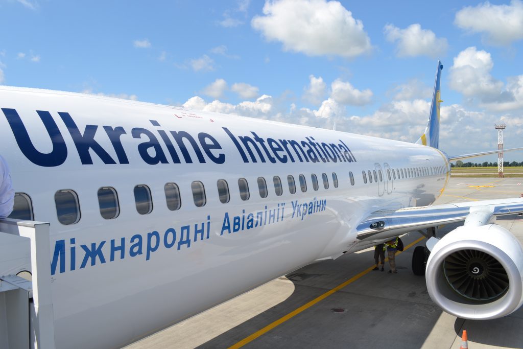 Киев упраздняет и нерегулярное авиасообщение с Россией