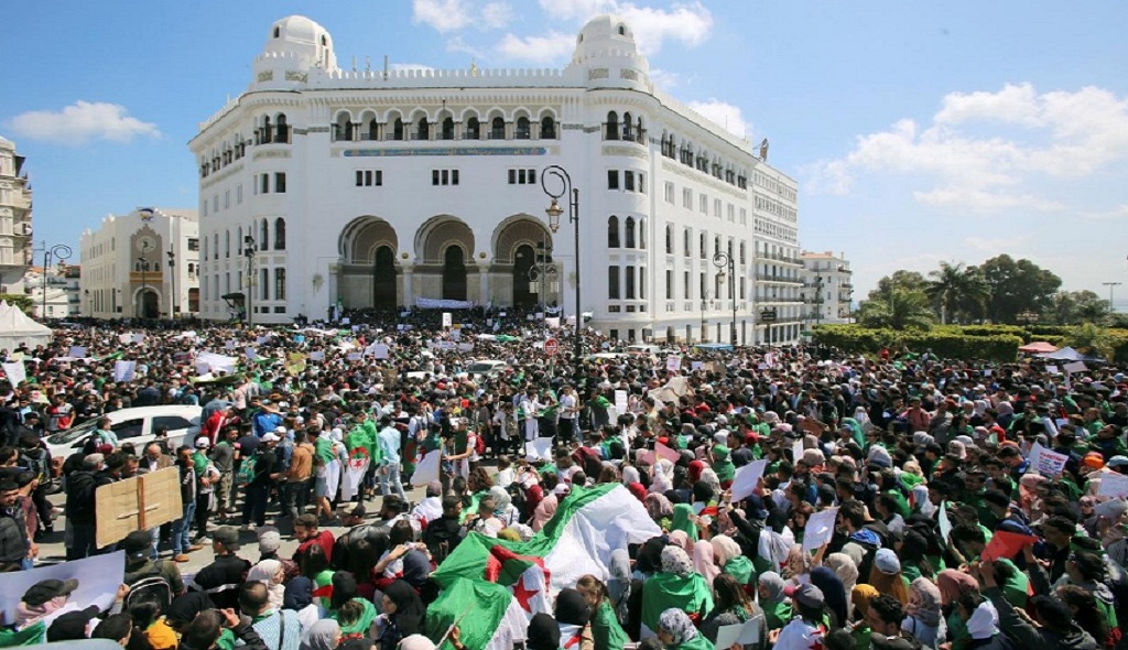 Алжир протесты