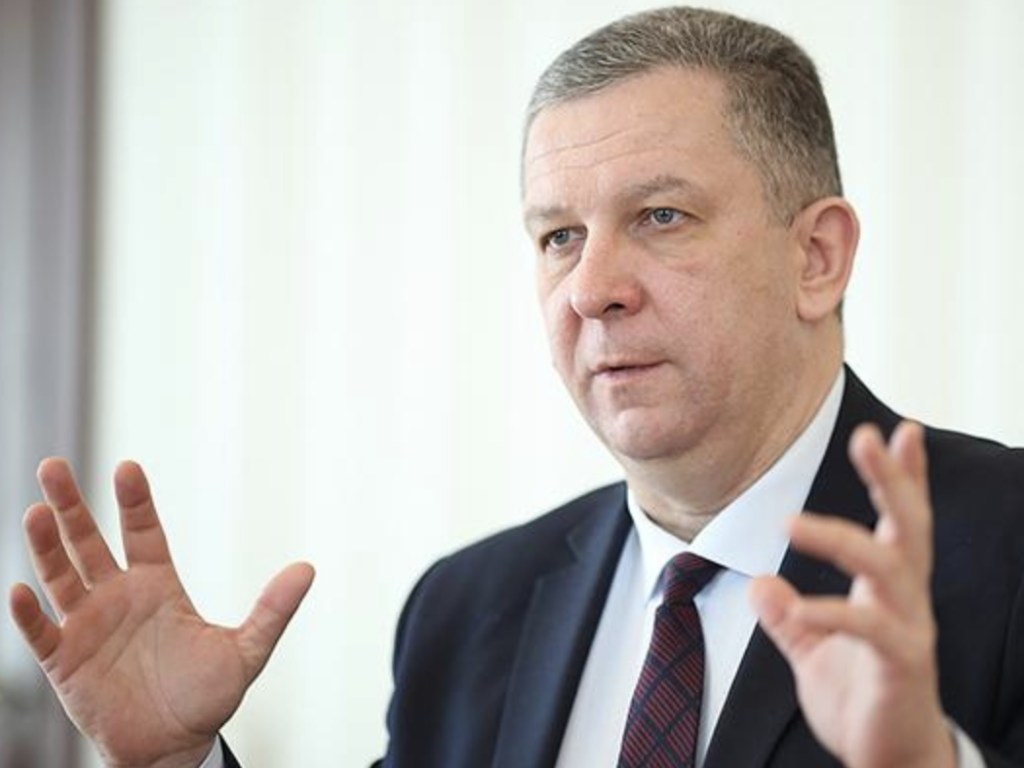 Уж кто бы рот разевал: Министр Рева видит в пенсионерах Донбасса «мразей»