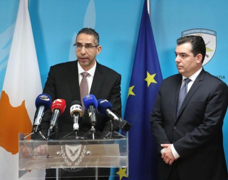 министр обороны Кипра Саввас Ангелидис