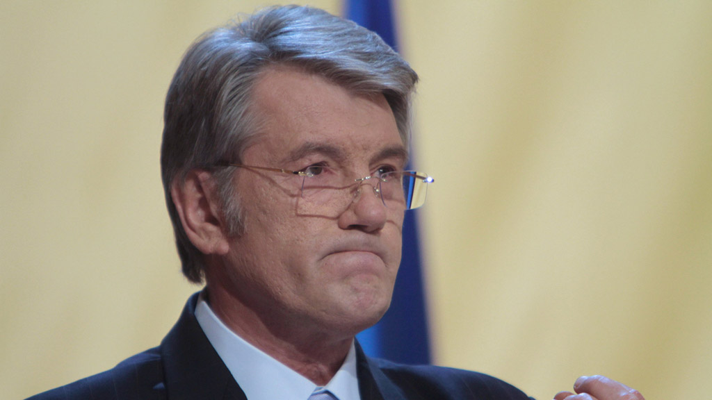 Генеральная прокуратура Украины просит суд наложить арест на имущество третьего президента Виктора Ющенко, в частности, на его недвижимость, за помощь четвертому президенту Виктору Януковичу в отчуждении государственной резиденции «Межигорье».