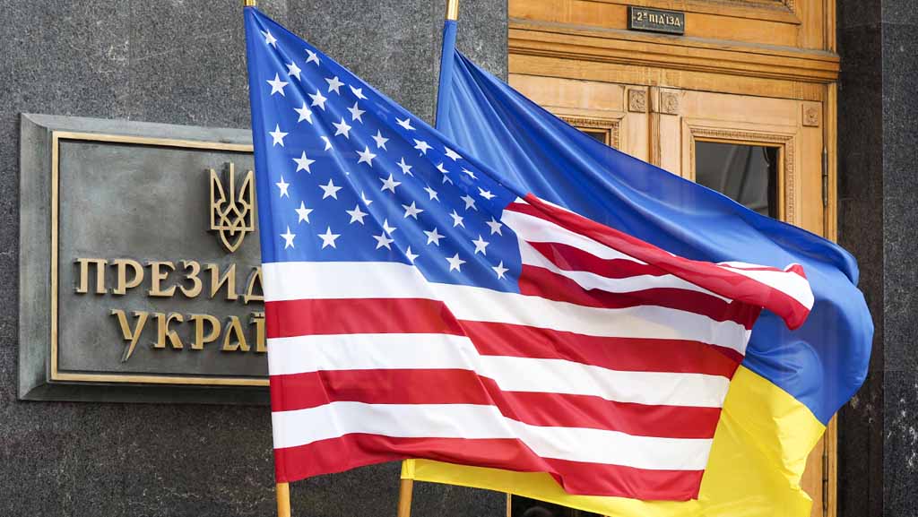 Сенат США единогласно принял резолюцию, посвященную пятой годовщине госпереворота в Украине, именуемой американцами «революцией достоинства». Об этом сообщила пресс-служба посольства Украины в США на странице в Facebook.