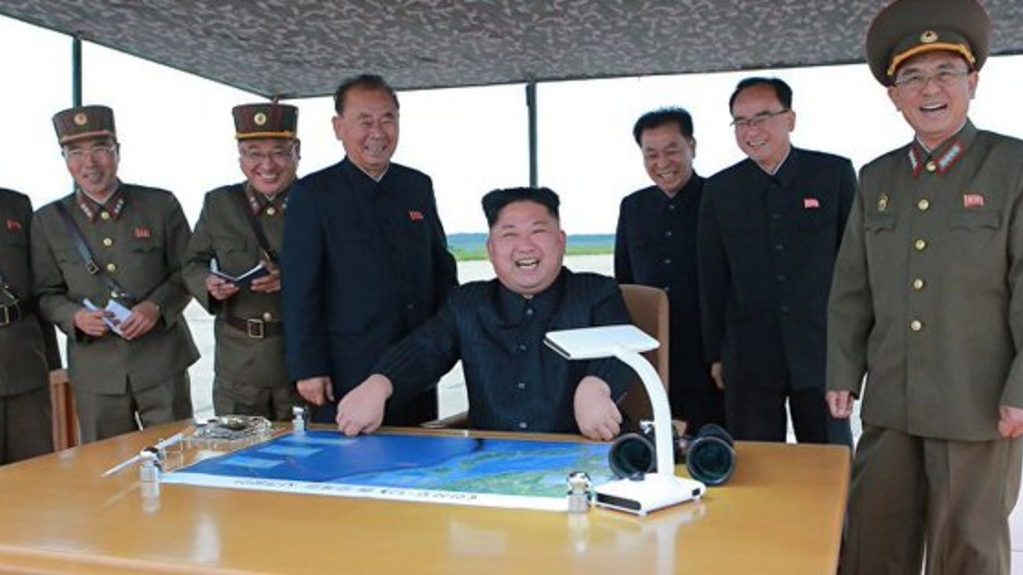 Ким Чен Ын на ракетных испытаниях КНДР
