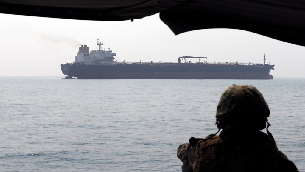 военное сопровождение танкеров