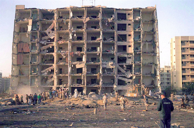 жилой комплекс «Башни Хобар» в Дахране, разрушенный взрывом в 1996 году