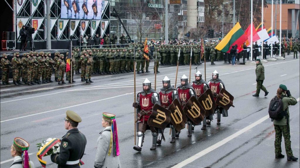 Литовцам не нужен рост военного бюджета - итоги опроса