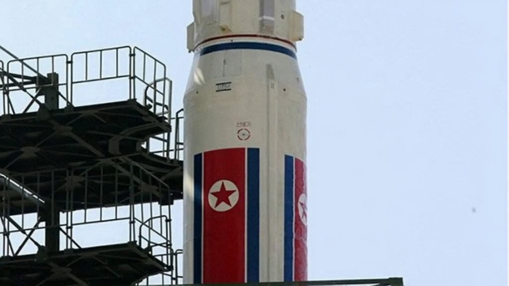 Центральное телеграфное агентство Кореи (ЦТАК) со ссылкой на заявление Академии оборонных наук КНДР сообщило о проведении на космодроме Сохэ еще одного "важного" испытания.