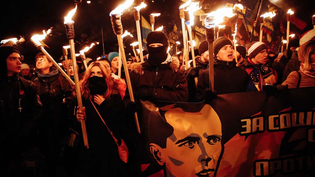 В столице Украины, Киеве, 1 января прошёл марш в честь 111-ой годовщины со дня рождения Степана Бандеры. Основу мероприятия составила радикальная партия «Свобода».