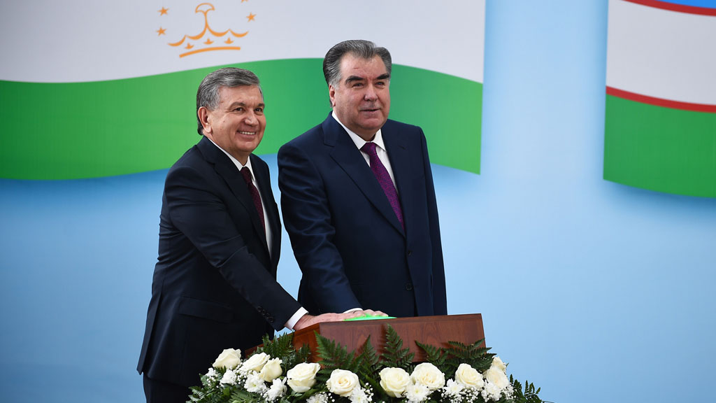 Таджикистан и Узбекистан договорились о совместном строительстве двух гидроэлектростанций на таджикской территории. Таков итог прошедших переговоров рабочих групп, которые возглавляют первый замглавы Минэнерго Узбекистана Журабек Мирзамахмудов и заминистра энергетики и водных ресурсов Таджикистана Шоимзода Джамшед Шоди