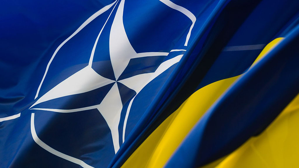 Киев готов присоединиться к участию в Программе партнерства расширенных возможностей НАТО. Соответствующая заявка уже была подана украинской стороной, сообщил министр обороны Андрей Загороднюк, находящейся с визитом в штаб-квартире Североатлантического альянса.