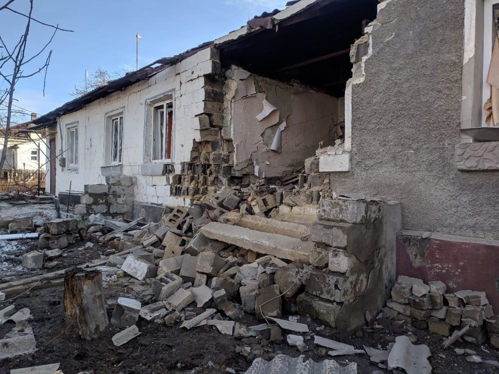 Обстрел ВСУ привёл к полному разрушению жилого дома в посёлке Донецкий