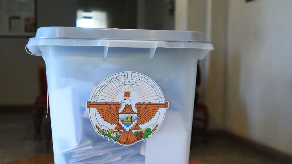 В Арцахе (самоназвание Нагорного Карабаха) новый президент. И это уже точно. ЦИК непризнанного государства огласил предварительные итоги второго тура президентских выборов.