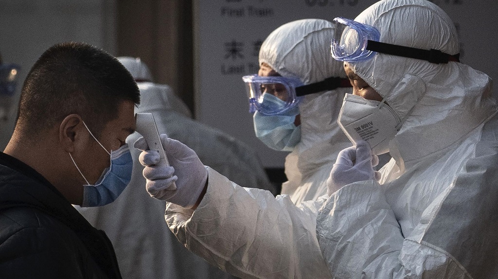 Вирусолог из Китая определил самое опасное свойство коронавируса
