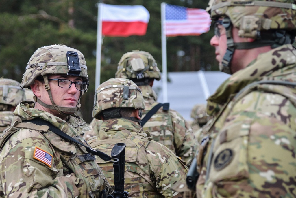 Страны Балтии мечтают заманить к себе войска США