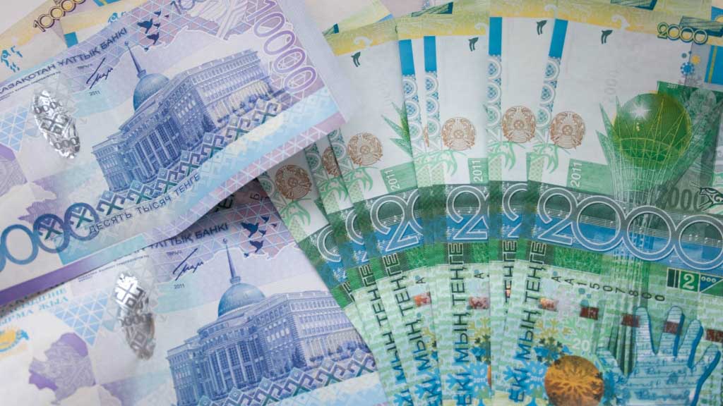 По данным на июнь этого года, номинальная зарплата в Казахстане по сравнению с первым полугодием 2019-го выросла на 16,3% и составила 206,1 тысяч тенге, то есть 510 долларов США. Согласно данным Департамента статистики Евразийской экономической статистики, это наивысший рост заработных плат среди всех стран ЕАЭС.
