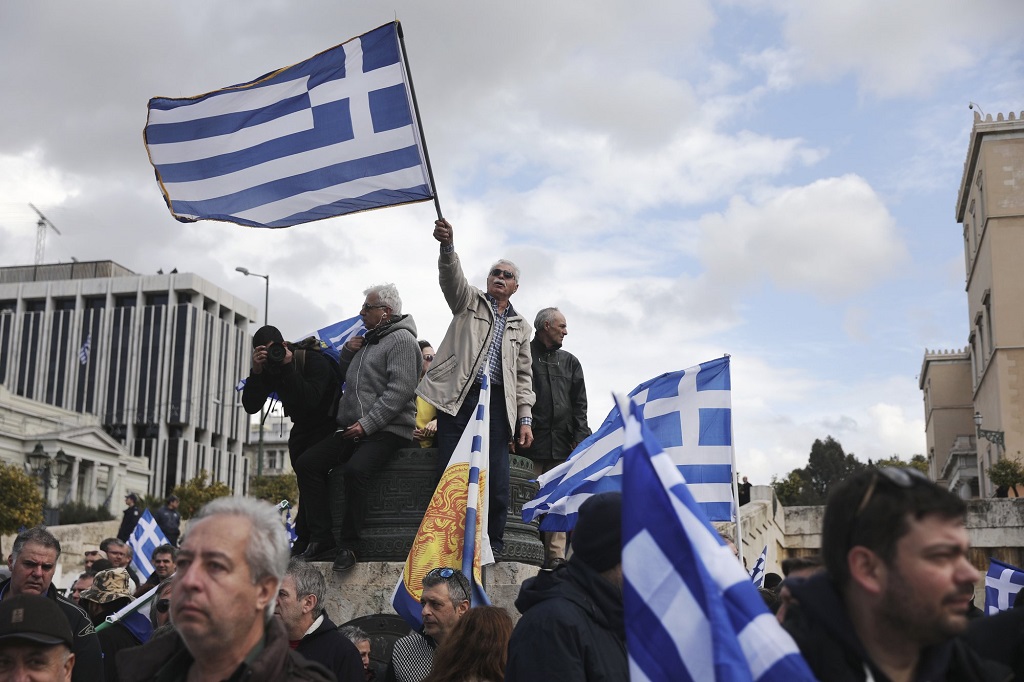 В Греции растёт число сторонников антимасочного движения