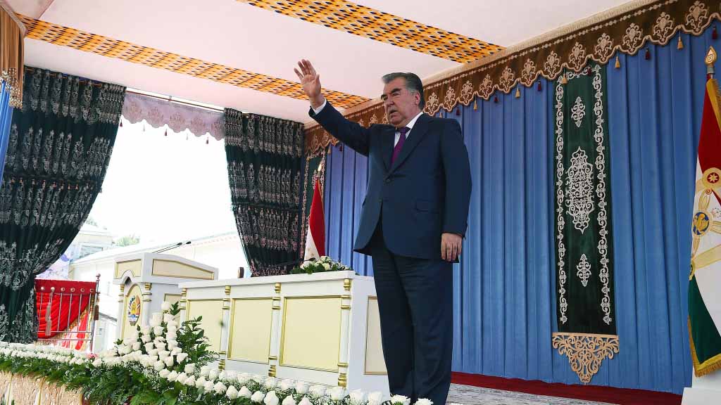Предвыборная кампания в Таджикистане подходит к концу. 11 октября там должны состояться президентские выборы. В стране начала работать мониторинговая миссия, представляющая Содружество независимых государств.