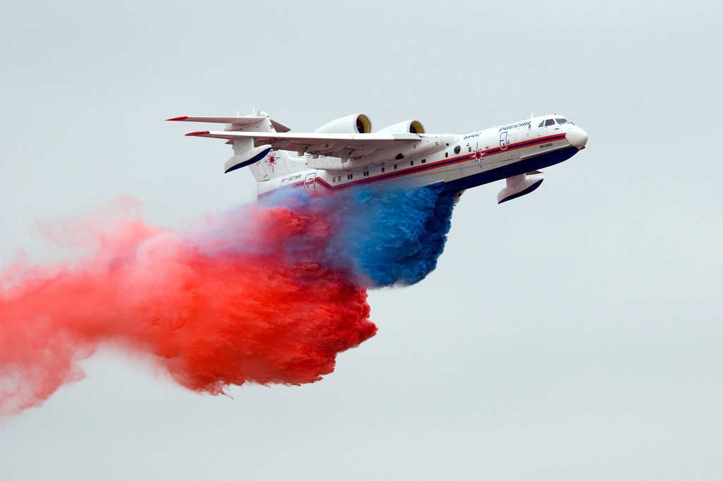 СМИ Турции возмутились «опасными манёврами» российских Бе-200 при тушении пожаров