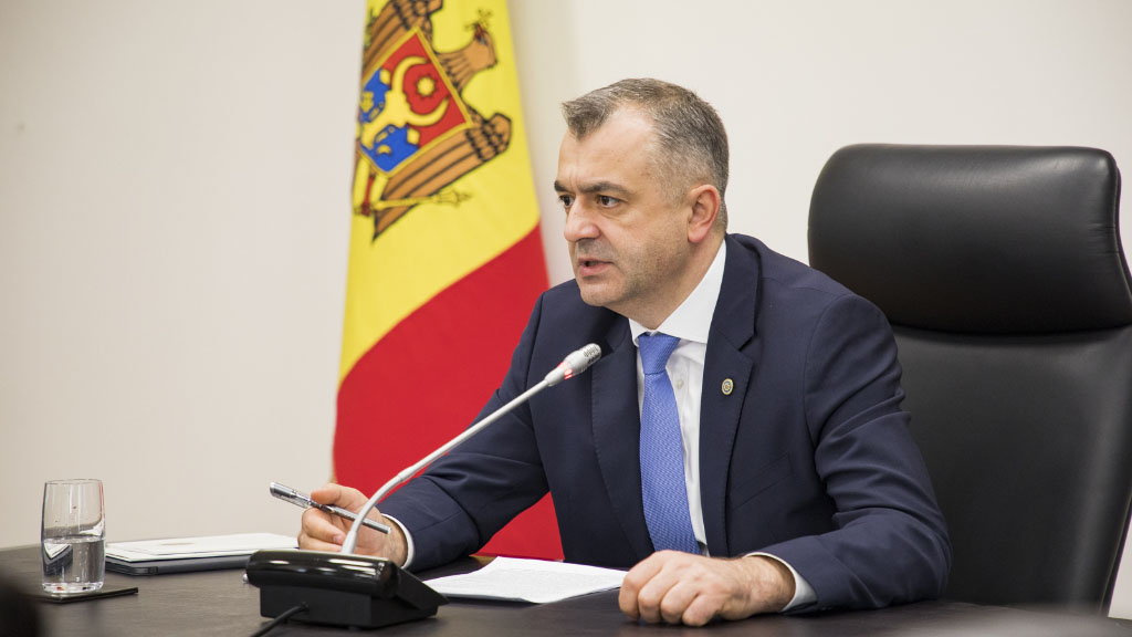 Премьер-министр Молдовы Ион Кику объявил об отставке. Сделал он это, не дожидаясь рассмотрения парламентом вопроса о вотуме недоверия. Назначено оно было на среду. Инициаторами выступили 34 парламентария от фракций «Действие и солидарность» (PAS), «Достоинство и правда» (DA), и ДПМ (Демократическая партия Молдовы).