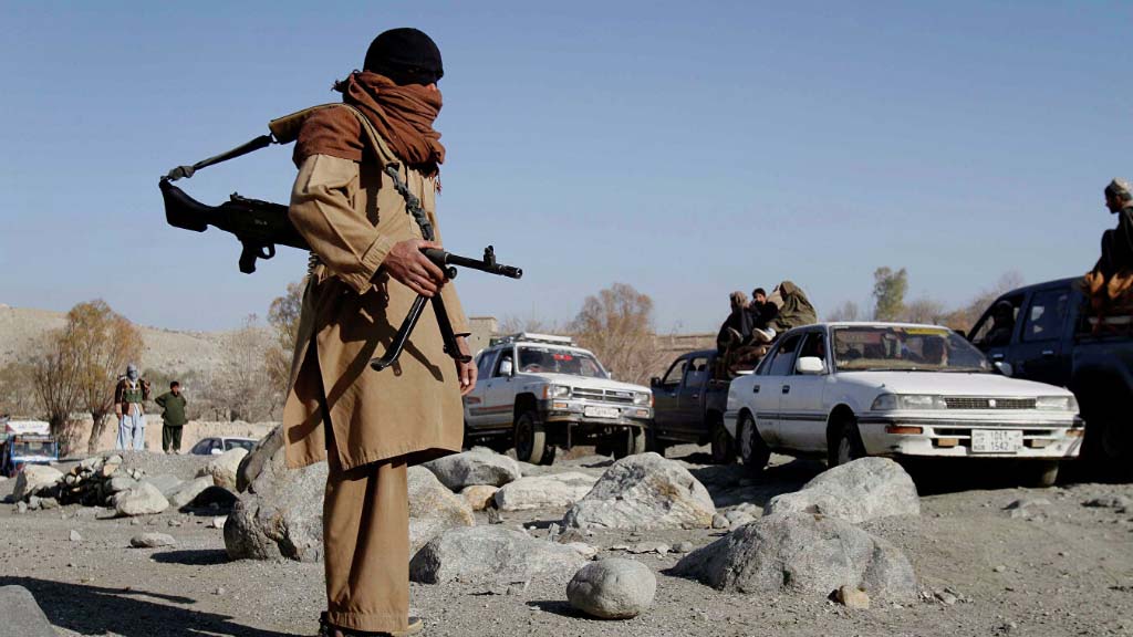 Боевики радикального движения "Талибан" (запрещено в РФ) захватили автобус с 45 пассажирами в провинции Герат, на северо-западе Афганистана. Об этом со ссылкой на местные власти сообщило агентство "Синьхуа".